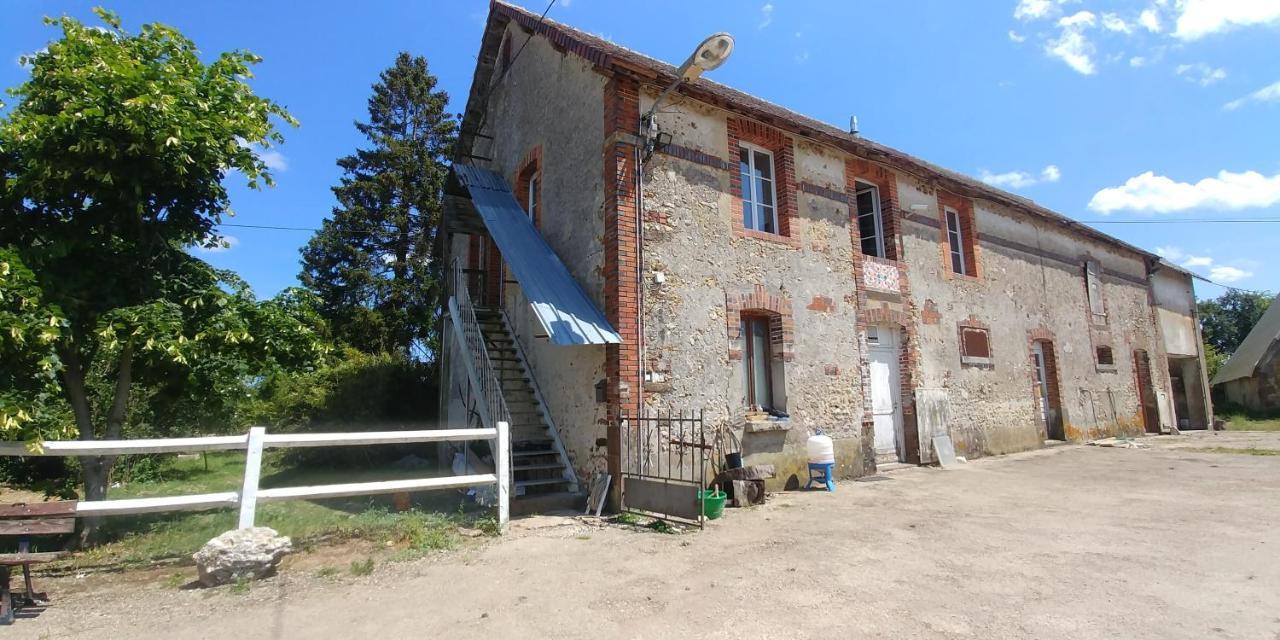 Chambre à La Ferme Saint-Martin-des-Champs (Yonne) Exterior foto